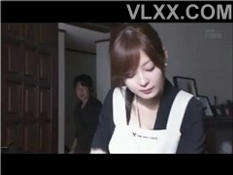Chồng đi bàn việc làm ăn, bà xã ở nhà bị anh rể cưỡng hiếp